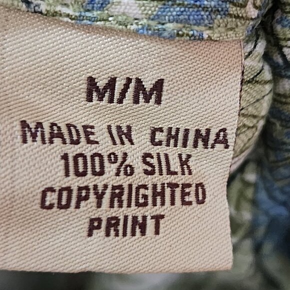 Tommy Bahama Green Floral Print 100% Silk Camp Shirt - Picture 5 of 5